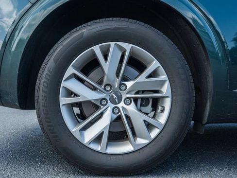 Used 2023 Genesis GV70 2.5T AWD/4WD image 22