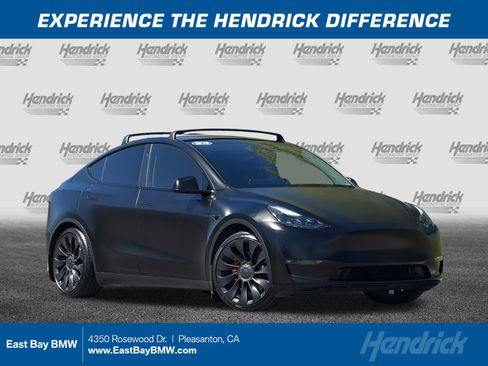 Used 2023 Tesla Model Y Performance image 1