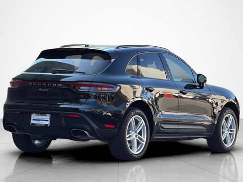 Used 2025 Porsche Macan w/ Premium Package Plus AWD/4WD image 5
