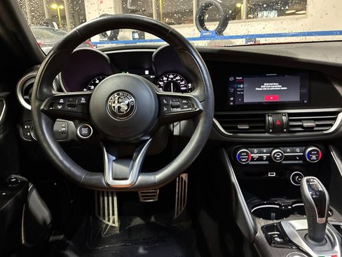 Used 2022 Alfa Romeo Giulia Ti w/ Active Assist Plus Package RWD image 15