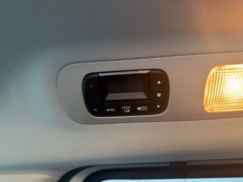 Used 2025 Honda Odyssey Elite image 22