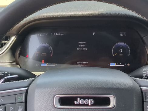 Used 2023 Jeep Grand Cherokee Altitude AWD/4WD image 30