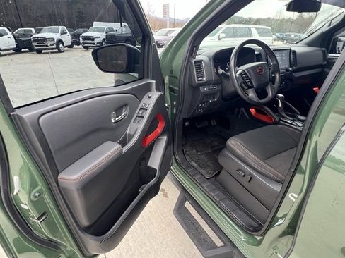 Used 2022 Nissan Frontier PRO-4X w/ Off-Road Protection Package image 10