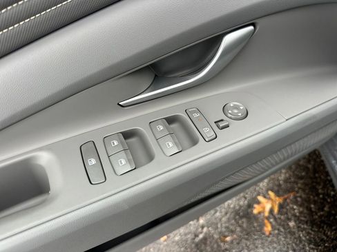 New 2026 Hyundai Elantra Sport image 13