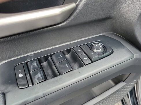 Used 2024 Toyota Tacoma TRD Off-Road image 15