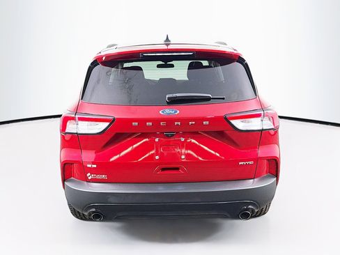 Used 2022 Ford Escape SE w/ SE Sport Appearance Package image 7