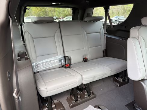 New 2026 GMC Yukon XL Elevation w/ Elevation Premium Package AWD/4WD image 20