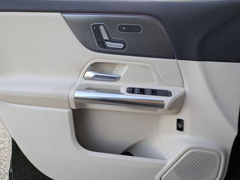 Certified 2021 Mercedes-Benz GLA 250 image 9