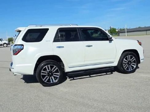 Used 2022 Toyota 4Runner Limited w/ Convenience Package (TMS) AWD/4WD image 8