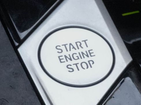 Certified 2023 BMW X7 xDrive40i w/ Climate Comfort Package image 27