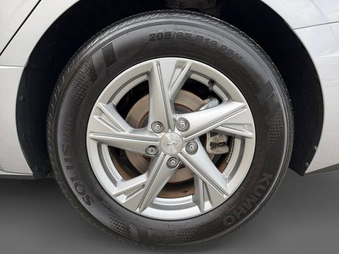 Used 2023 Hyundai Sonata SE FWD image 11
