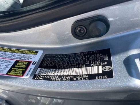 Used 2022 Toyota Camry SE image 14