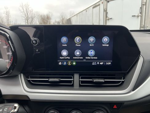 New 2026 Chevrolet Trax RS w/ Sunroof Package image 15