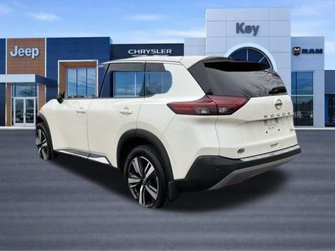 Used 2021 Nissan Rogue SL w/ Premium Package AWD/4WD image 4