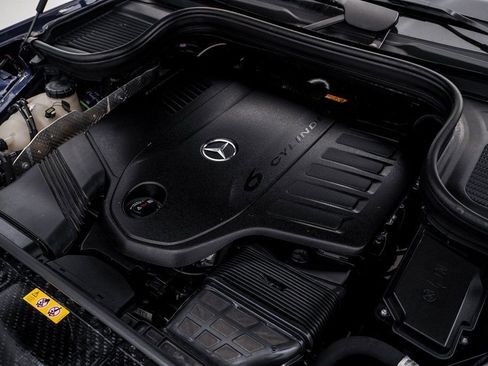 Used 2024 Mercedes-Benz GLS 450 4MATIC image 31