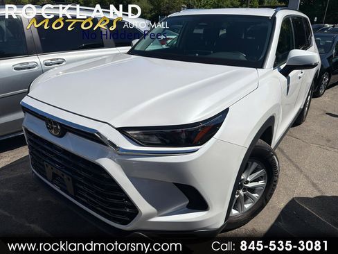 Used 2024 Toyota Grand Highlander AWD image 1