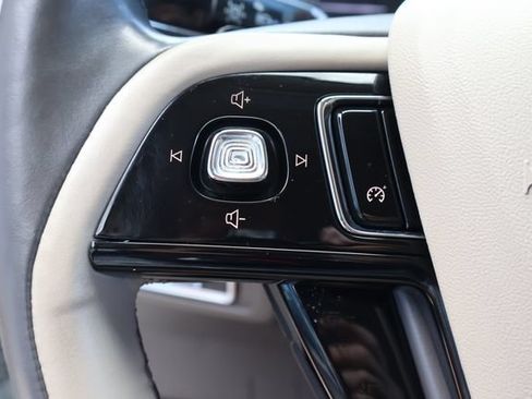Used 2020 Lincoln Corsair FWD w/ Premium Package image 26
