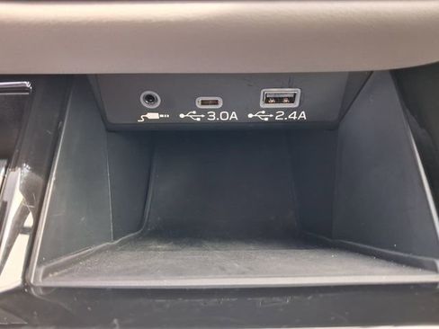 Used 2025 Subaru Outback Premium w/ Popular Package #1A image 24