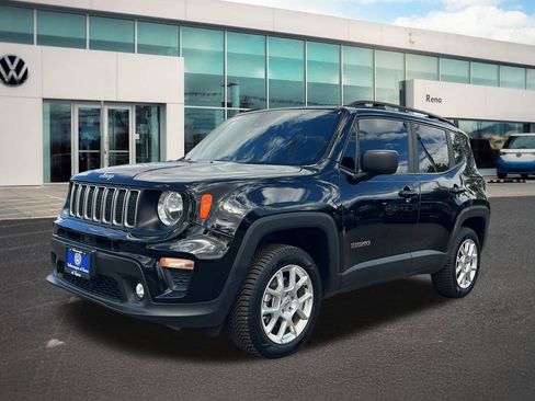 Used 2022 Jeep Renegade Latitude w/ Convenience Group AWD/4WD image 1