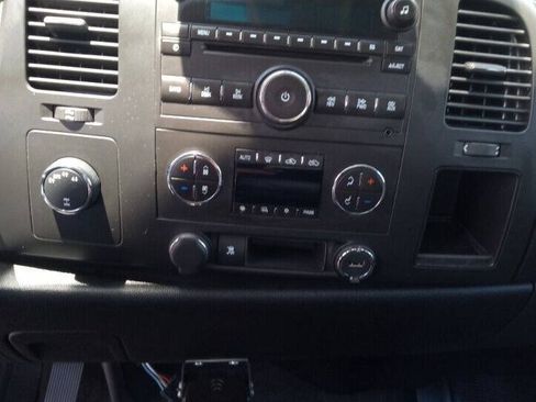 Used 2010 GMC Sierra 1500 SLE w/ Power Pack Plus AWD/4WD image 16