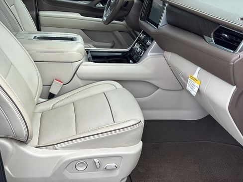 Used 2022 GMC Yukon Denali w/ Max Trailering Package AWD/4WD image 24