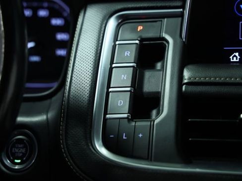 Used 2021 GMC Yukon SLT w/ SLT Premium Package image 28