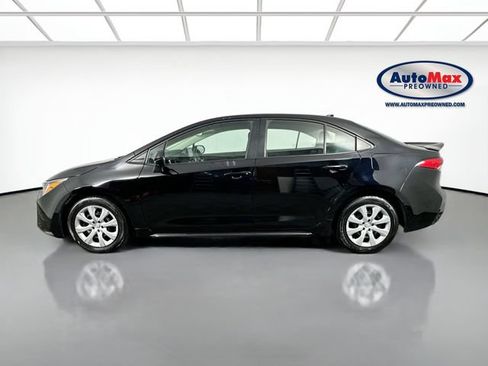 Used 2024 Toyota Corolla LE FWD image 8
