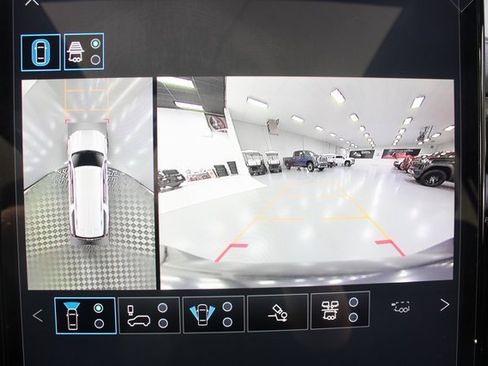 New 2026 GMC Yukon XL AT4 image 4