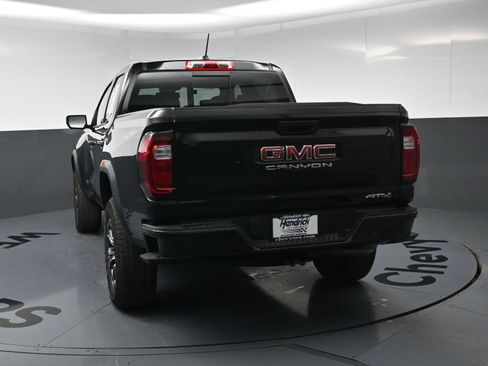 Used 2024 GMC Canyon AT4 w/ AT4 Premium Package AWD/4WD image 8