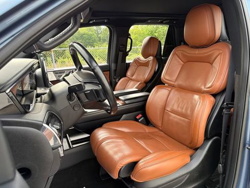 Used 2019 Lincoln Navigator L Reserve w/ Cargo Package AWD/4WD image 25