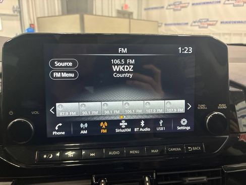 Used 2024 Nissan Pathfinder SL w/ SL Premium Package AWD/4WD image 28