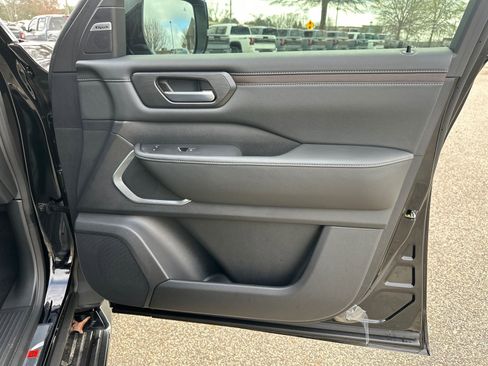 New 2026 Nissan Armada Platinum Reserve image 14