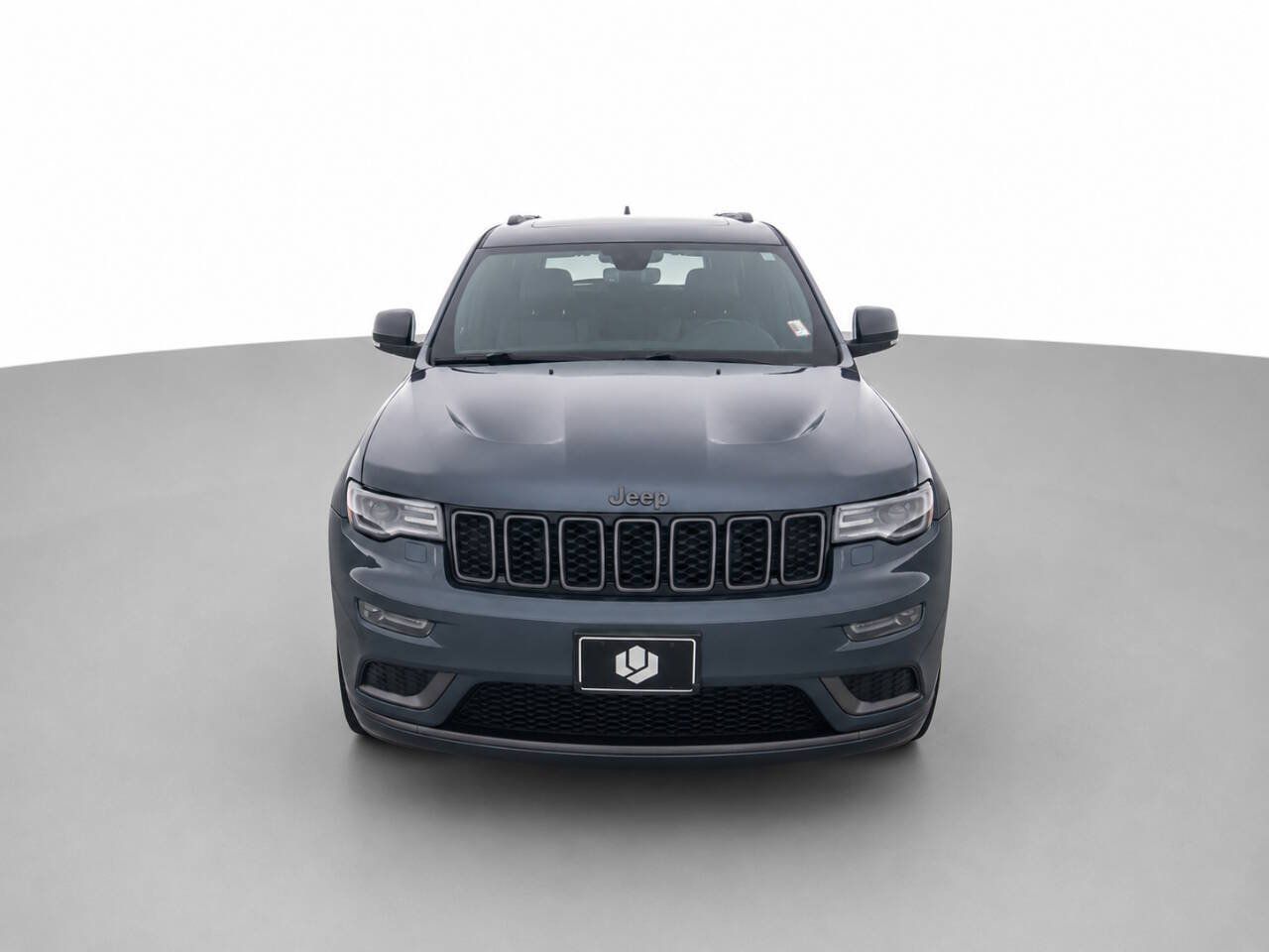 Used 2019 Jeep Grand Cherokee Limited AWD/4WD image 2