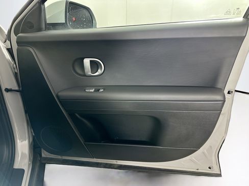 Used 2024 Hyundai Ioniq 5 SEL image 32