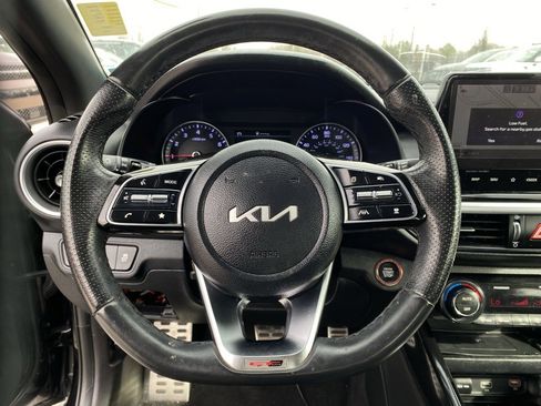 Used 2022 Kia Forte GT-Line w/ GT-Line Premium Package image 13