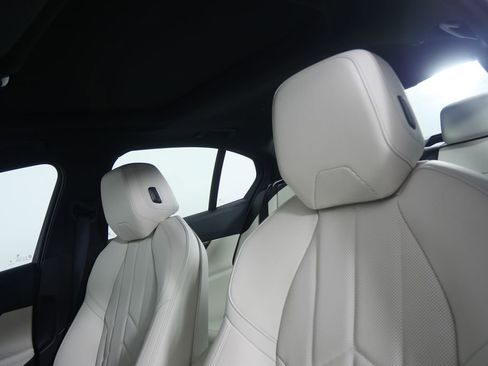 Certified 2024 BMW 540i xDrive w/ Premium Package image 11