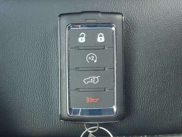 Used 2024 Jeep Grand Cherokee Limited AWD/4WD image 38