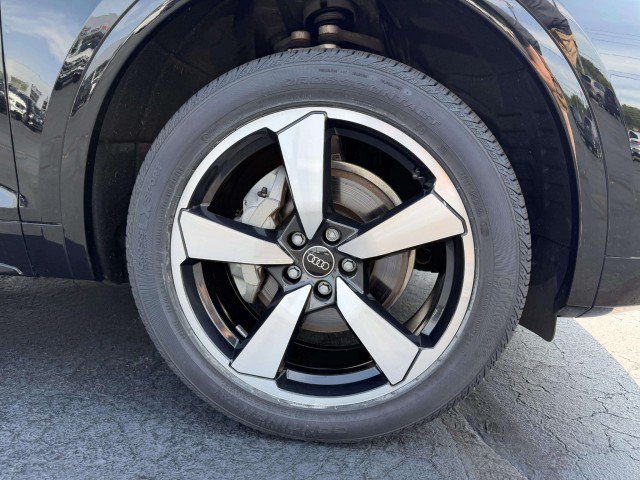 Certified 2023 Audi Q5 2.0T Premium Plus w/ Premium Plus Package AWD/4WD image 32