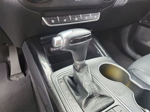 Used 2017 Kia Sorento SX image 29