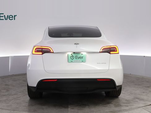 Used 2023 Tesla Model Y Long Range AWD/4WD image 15