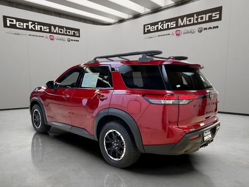Used 2023 Nissan Pathfinder Rock Creek image 2