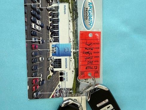 Used 2015 Honda Odyssey Touring image 4