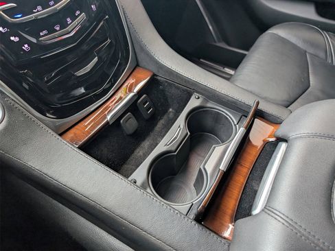 Used 2018 Cadillac Escalade Luxury image 23