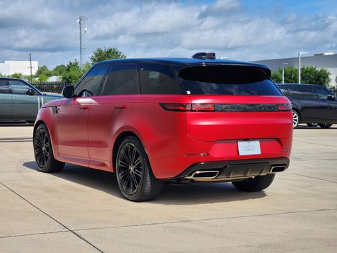 Used 2024 Land Rover Range Rover Sport Dynamic SE AWD/4WD image 4