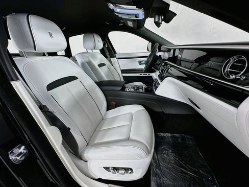 Certified 2022 Rolls-Royce Ghost AWD/4WD image 28