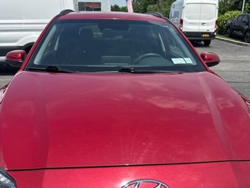 Used 2022 Hyundai Kona SEL w/ Cargo Package AWD/4WD image 3