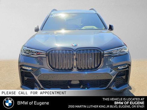 Used 2022 BMW X7 xDrive40i w/ M Sport Package AWD/4WD image 8