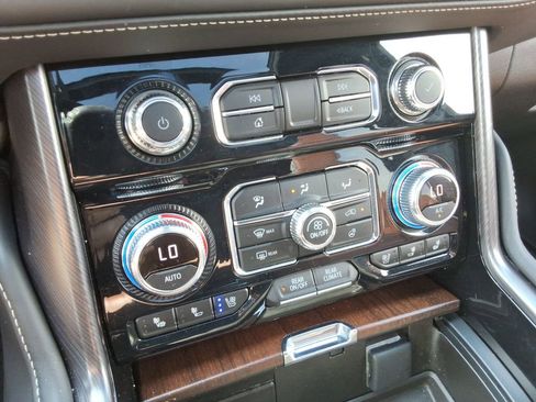 Certified 2023 GMC Yukon Denali Ultimate AWD/4WD image 35