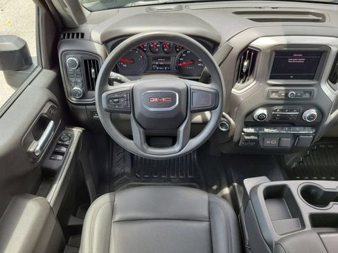 Used 2024 GMC Sierra 2500 Pro AWD/4WD image 17