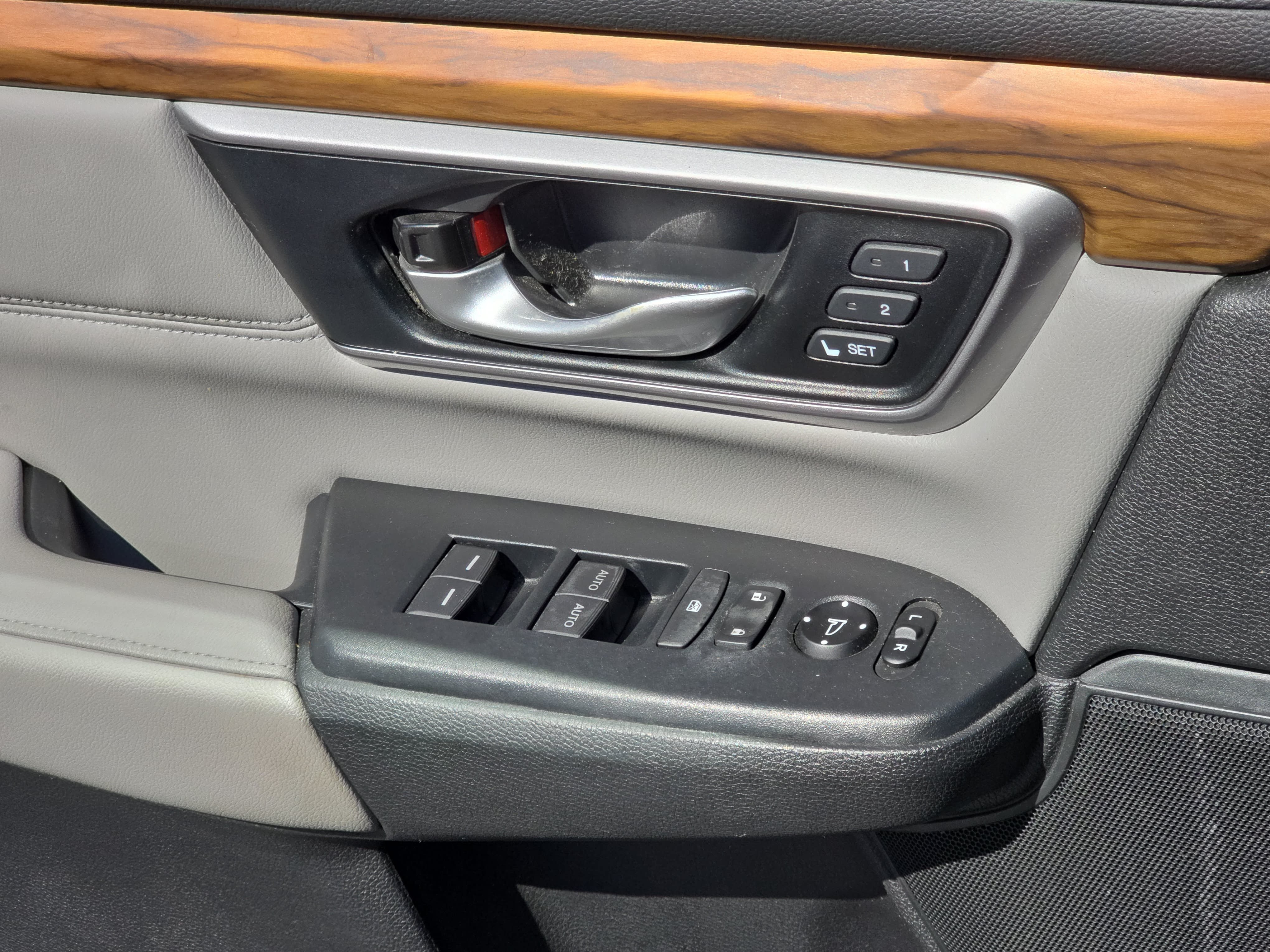 Used 2018 Honda CR-V EX-L image 28